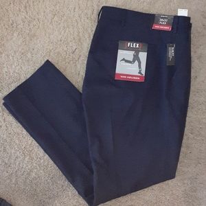 Navy blue dress pants 38x32 Van Heusen slim fit